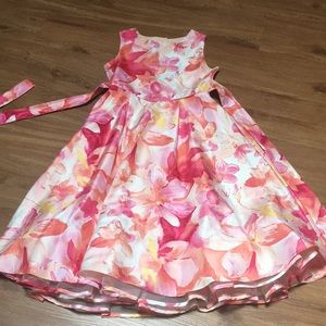 Girl’s party dress